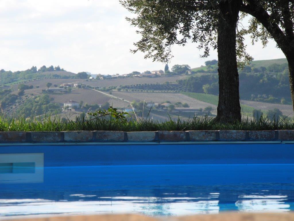 מלון Montottone Agriturismo Eschito מראה חיצוני תמונה